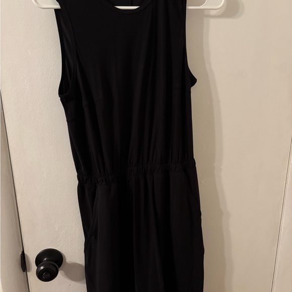 lululemon athletica “Lightweight High-Neck” Classic Black Midi Dress - Picture 5 of 5